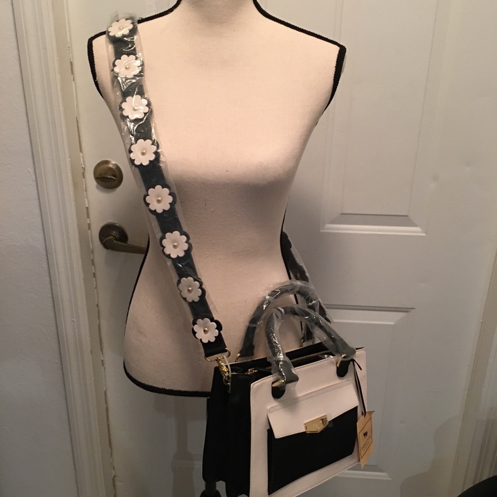 Emma Fox Pedal Pusher Accordion Crossbody